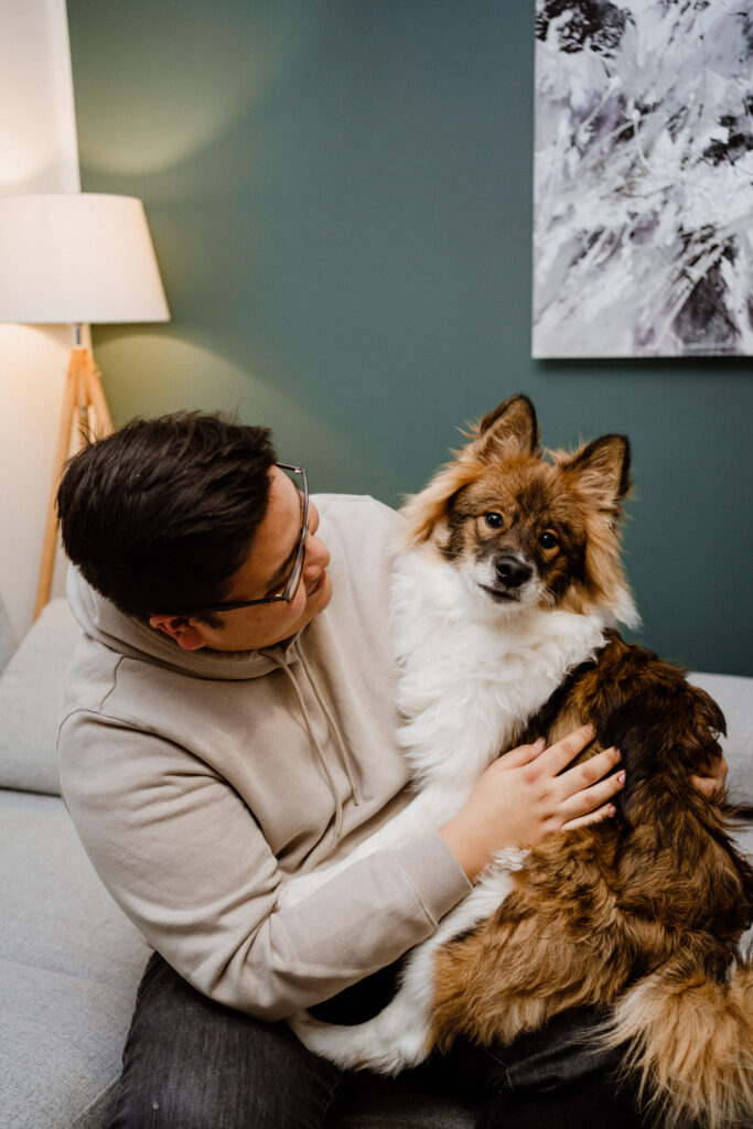 Sonam Königsmark Profilbild mit Hund